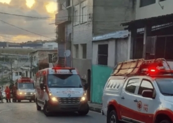 Motociclista morre ao ser atropelado por micro-ônibus no bairro de São Caetano