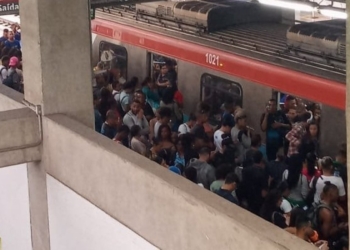 Tumulto interrompe circulação do metrô de Salvador; passageiros relatam assalto