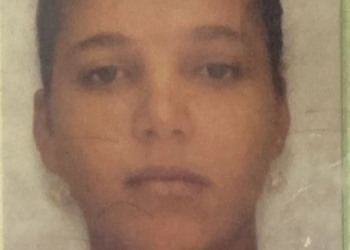 Mulher de 26 anos é morta a golpes de marreta em Feira de Santana; companheiro da vítima foi preso após confessar crime