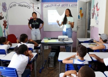 Prefeitura lança novo edital para contratação de professores de inglês