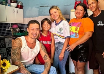 Carlinhos Maia dá casa de presente para nova integrante da turma