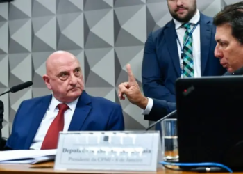 G Dias reconhece na CPMI que poderia ter agido diferente no 8 de janeiro e coloca culpa na PMDF