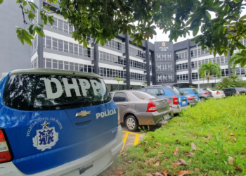 Jovem é morto com mais de 100 tiros no bairro de Tancredo Neves