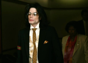 Tribunal autoriza reabertura de casos de abuso contra Michael Jackson