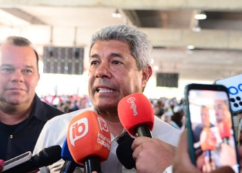 Jerônimo toma atitude para diminuir fila da regulação