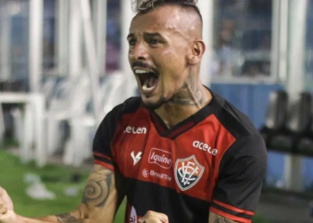 Vitória se posiciona sobre pagamento de premiações; confira