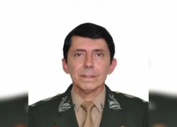 Lesa Pátria: saiba quem é o general aliado de Pazuello alvo da PF
