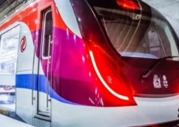 Metrô Salvador: Estações ficam lotadas após trem operar com lentidão
