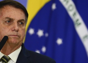 Ibama reabre processo de multa contra Bolsonaro por pesca ilegal e ex-presidente fala em “perseguição”