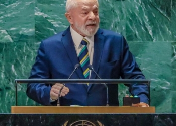 Lula desembarca no Brasil após extensa agenda em Cuba e Nova York