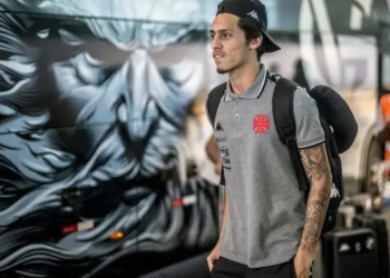 Marlon Gomes lamenta chances perdidas pelo Vasco no empate com o Bahia: “Poderíamos ter saído com a vitória”