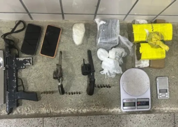 Três morrem em ação policial no Extremo Sul baiano; armas, munições e drogas são apreendidas