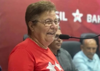 Autodeclarada branca, Deputada diz se orgulhar de ser negra em discurso