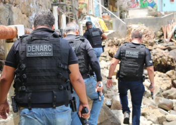 Operação cumpre mandados contra o tráfico na Gamboa e no Dois de Julho