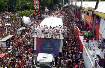 Câmara de Salvador instala Frente Parlamentar em Defesa do Carnaval