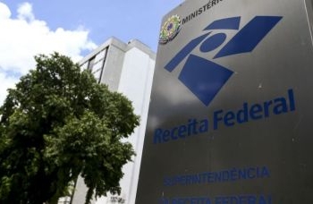 Receita paga nesta quinta lote residual de restituição do IR