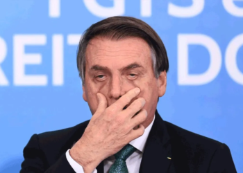 Bolsonaro diz que pagou R$ 72 mil em multa por atacar jornalistas