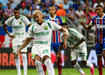 Bahia perde para o Cuiabá e se reaproxima da zona do rebaixamento