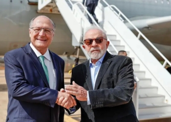 Lula embarca para COP 28 em Dubai e visita mais três países