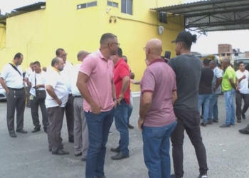 Rodoviários fazem assembleia geral nesta segunda e decidem sobre greve