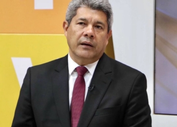 Jerônimo autoriza licitação de obras de requalificação do prédio do TCA