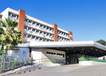 Com 70% do corpo queimado, idoso atingido por raio no interior é transferido de UTI aérea para o HGE em Salvador