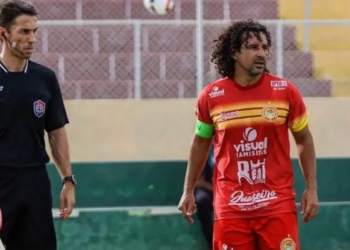 Juazeirense anuncia a renovação de contrato com o meia Clebson para a temporada de 2024