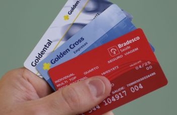 Planos de saúde não podem forçar exclusão de dependentes maiores