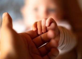 Mais de 2,5 mi de mulheres não trabalharam para cuidar das tarefas domésticas ou de parentes