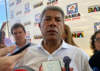 Jerônimo descarta entraves e afirma ter pressa para anunciar nome para disputar prefeitura