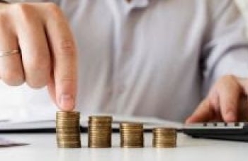 Especialista dá dicas para criar hábitos financeiros saudáveis em 2024