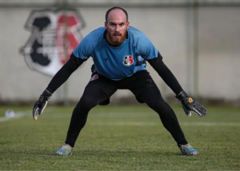 Goleiro de clube nordestino sofre ameaças de morte após eliminação e desabafa nas redes sociais