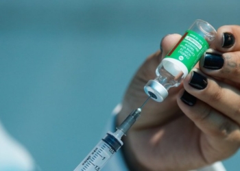 Vacinação pré-carnaval contra Covid-19 se encerra nesta terça-feira (6)