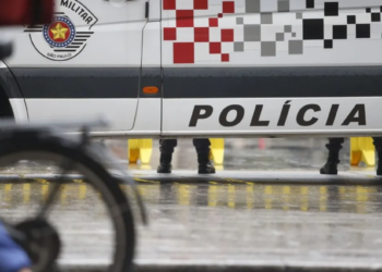 Adolescente é suspeito de homicídio após morte dos pais