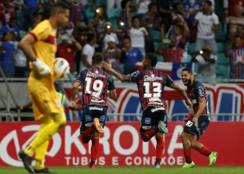 Pela Copa do Nordeste, Bahia leva ampla vantagem contra o CRB; veja