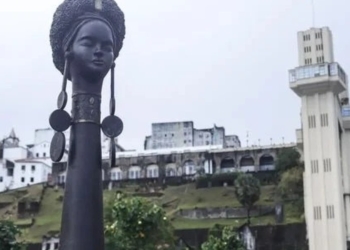 Praça Visconde de Cairu tem nome alterado; saiba qual