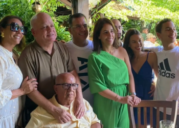 Comandante-Geral da PM da Bahia, Coronel Coutinho celebra 60 anos em festa surpresa