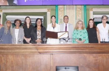 Câmara Municipal de Salvador homenageia Jéssica Senra
