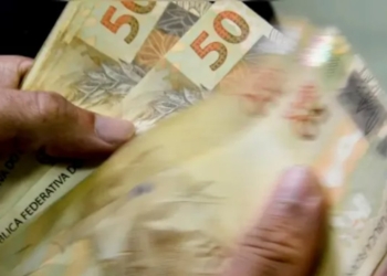 Governo Lula prevê novo valor para o salário mínimo em 2025, veja