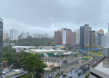 Defesa Civil alerta para risco de deslizamento no bairro de Sete de Abril, em Salvador