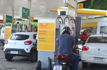 Salvador terá venda de 10 mil litros de gasolina sem imposto neste sábado