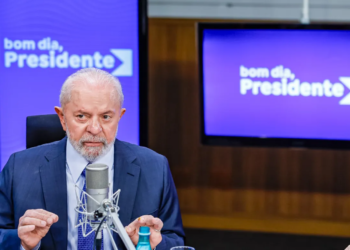 “A terra está cobrando”, diz Lula sobre tragédia no Rio Grande do Sul