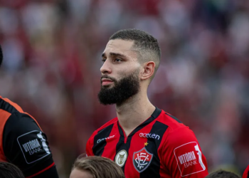 Expulso, Wagner Leonardo tem invasão relatada na súmula