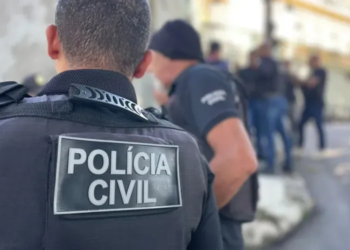 Homem é preso com celular roubado e moto adulterada em Fazenda Grande