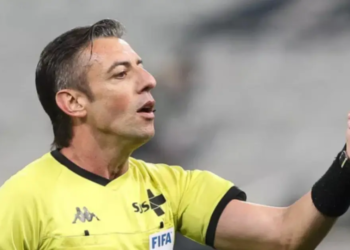 Raphael Claus apita Vasco x Vitória pela 6ª rodada do Campeonato Brasileiro
