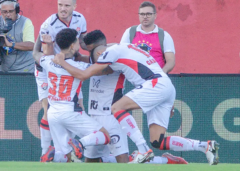 Vitória se reapresenta nesta segunda-feira de olho no Atlético Mineiro