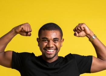 Davi é visto no Shopping após desmarcar compromisso com affair