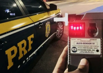 Motorista alcoolizado dirige na contramão e dorme ao volante na BR 110