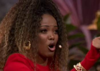 Participante de reality denuncia abuso sexual: “Esperava eu dormir”