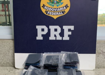 PRF apreende celulares e cigarros eletrônicos em Vitória da Conquista